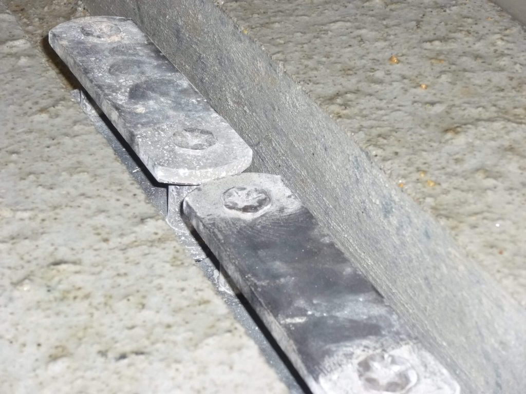 Decoupe-beton-pour-racleur-automatique-AgriRainurage